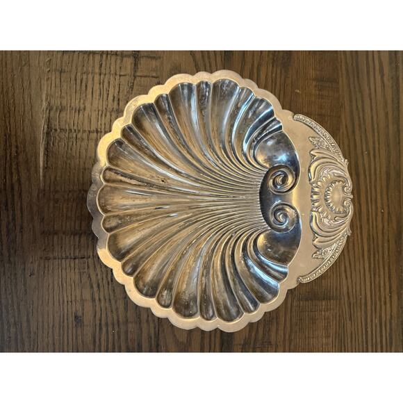 Silver-Plated Large Clam Shell Bowl – 9” - Picture 9 of 9